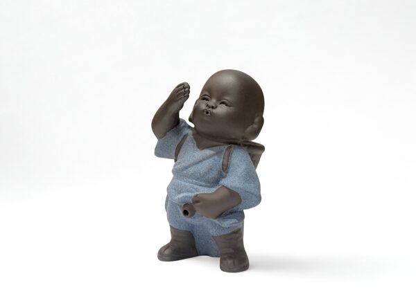 Figurka do herbaty "Psotny Mnich"