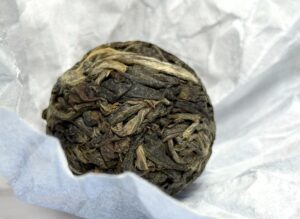 Sheng Pu-Erh – Ye Sheng Mengku 2023, 7 g (1 szt.)